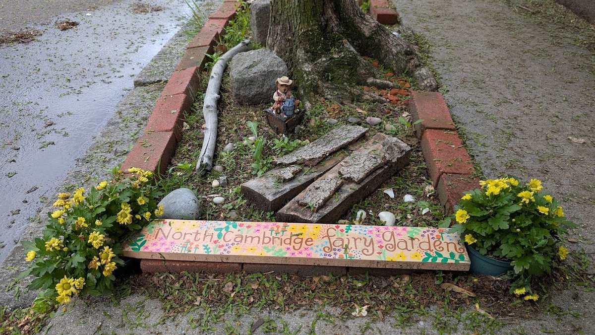 Bedrock Gardens Fairy House and Hobbit Festival
