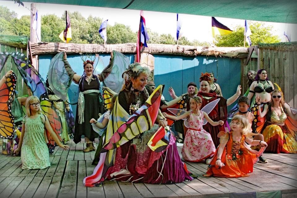 Ren In The Glen photo 5